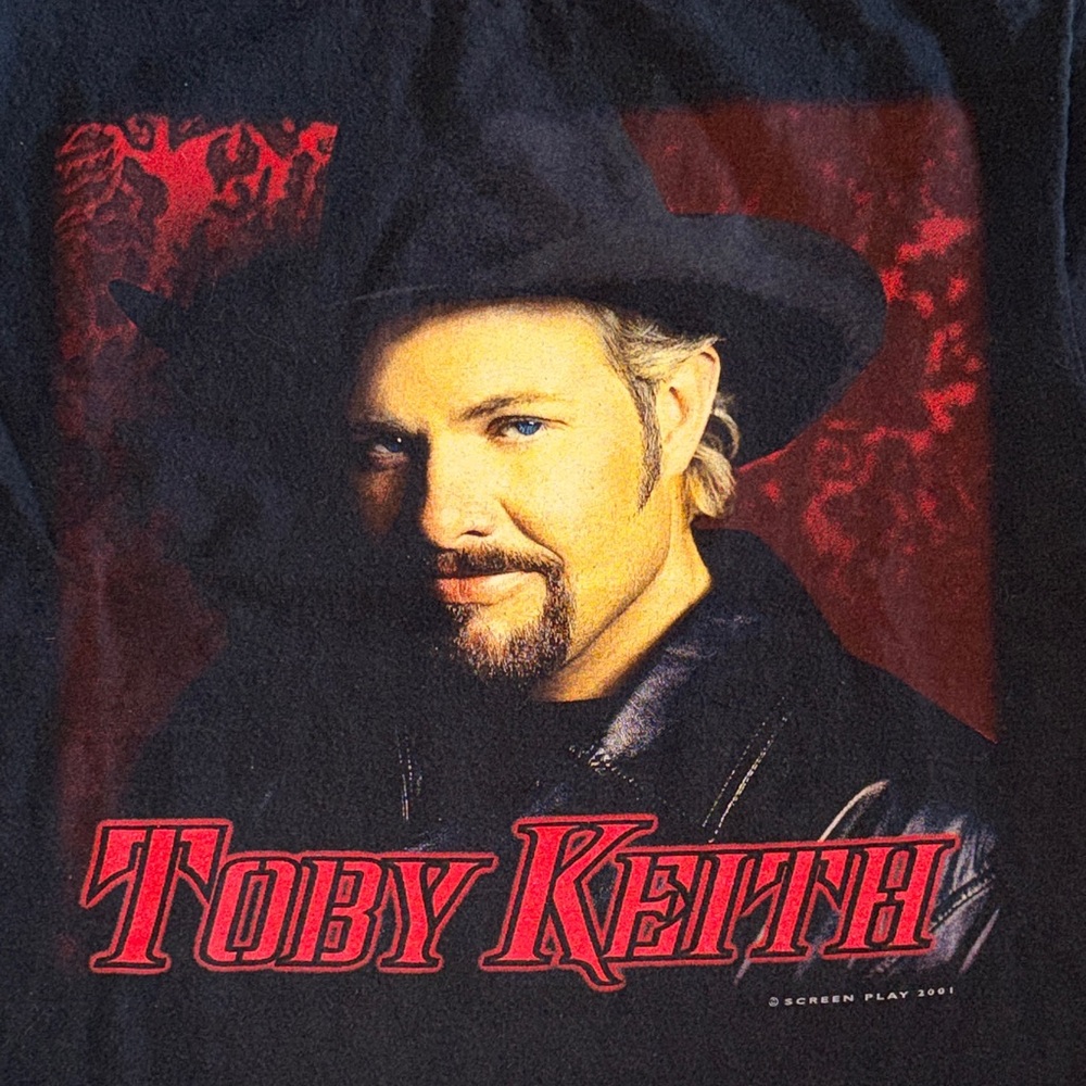 Toby Keith Graphic Band Tee - country music vintage band t-shirt